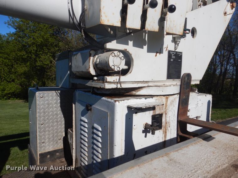 image for item GW9876 2000 Ford F550 Super Duty  bucket truck