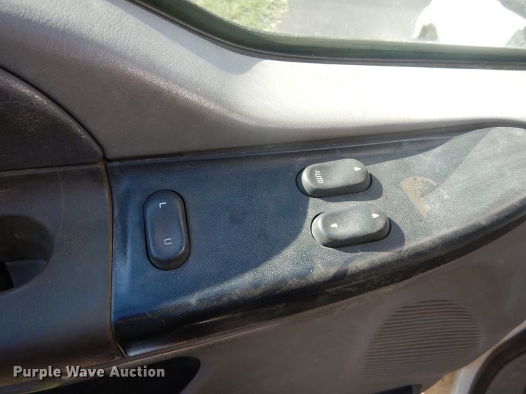 image for item GW9876 2000 Ford F550 Super Duty  bucket truck