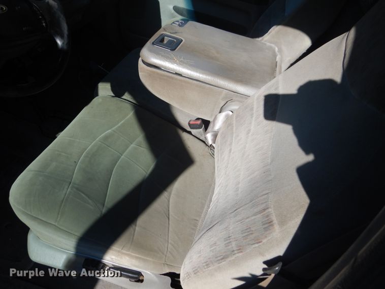 image for item GW9876 2000 Ford F550 Super Duty  bucket truck