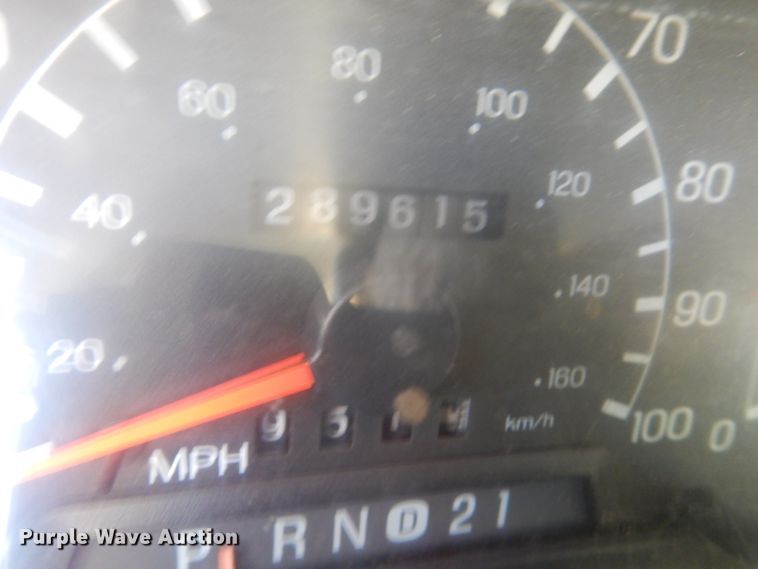 image for item GW9876 2000 Ford F550 Super Duty  bucket truck