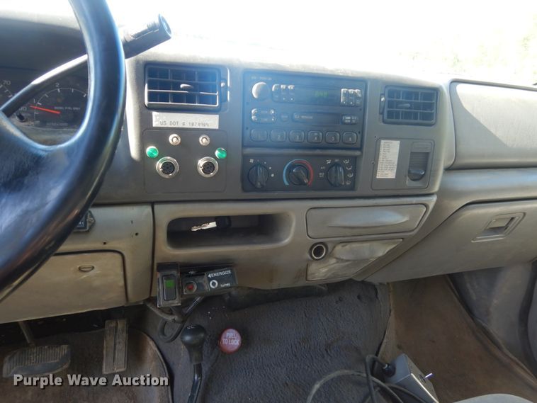 image for item GW9876 2000 Ford F550 Super Duty  bucket truck