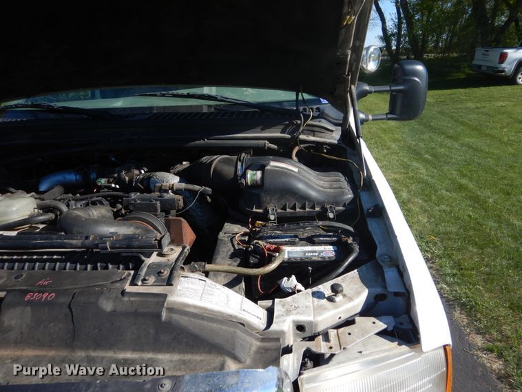 image for item GW9876 2000 Ford F550 Super Duty  bucket truck