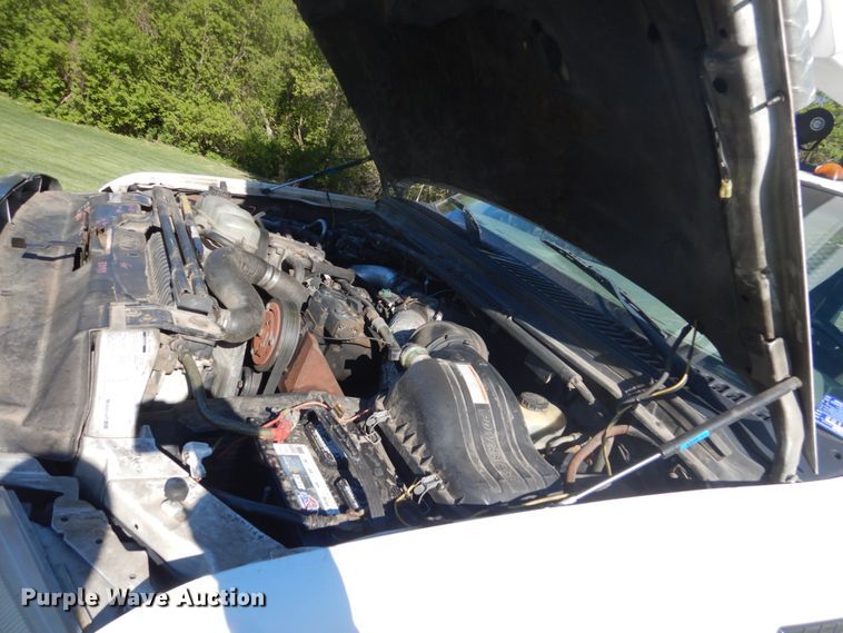 image for item GW9876 2000 Ford F550 Super Duty  bucket truck