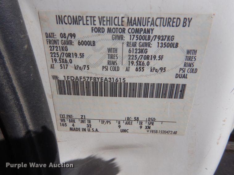 image for item GW9876 2000 Ford F550 Super Duty  bucket truck