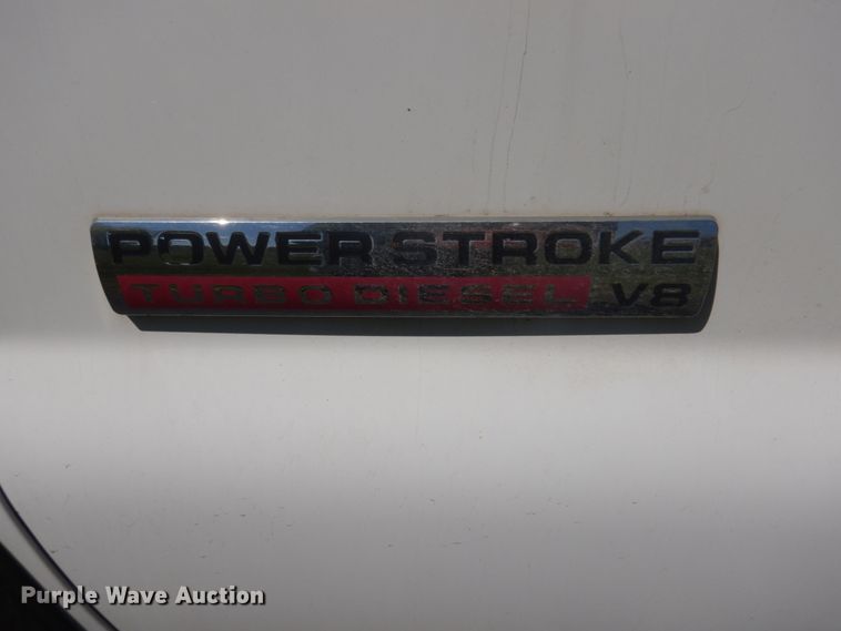 image for item GW9881 2007 Ford F550 Super Duty utility bed truck with crane