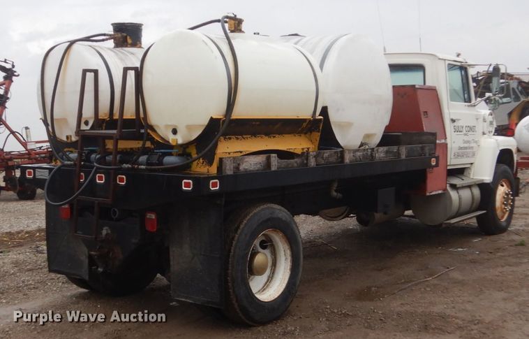 image for item GW9916 1982 Ford Cargo 8000  flatbed truck