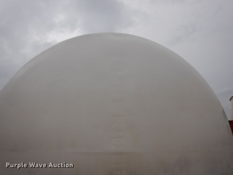 image for item GW9916 1982 Ford Cargo 8000  flatbed truck