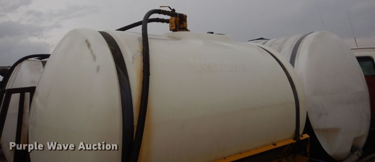 image for item GW9916 1982 Ford Cargo 8000  flatbed truck