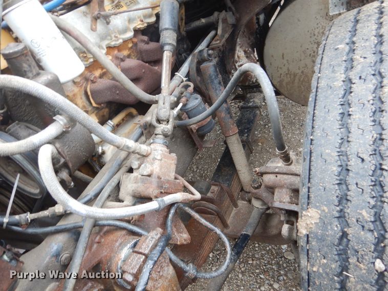 image for item GW9916 1982 Ford Cargo 8000  flatbed truck