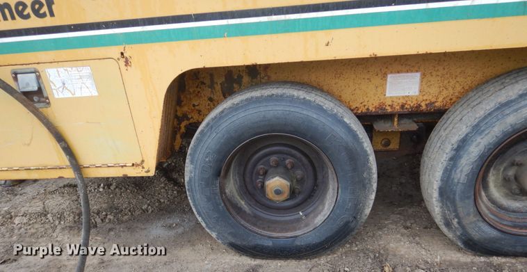 image for item GW9917 1993 Vermeer D14/24R  directional boring unit