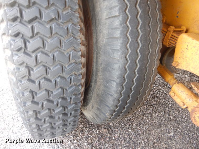 image for item GW9923 1956 Fruehauf tank trailer