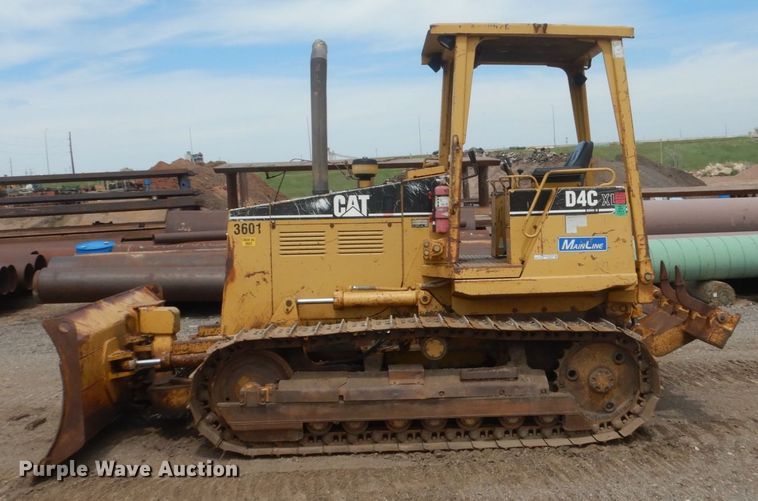 image for item GW9928 1994 Caterpillar D4C XL  dozer