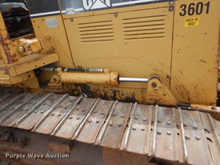 image for item GW9928 1994 Caterpillar D4C XL  dozer