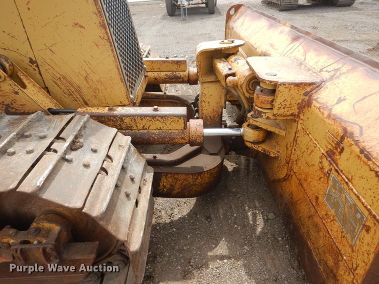image for item GW9928 1994 Caterpillar D4C XL  dozer