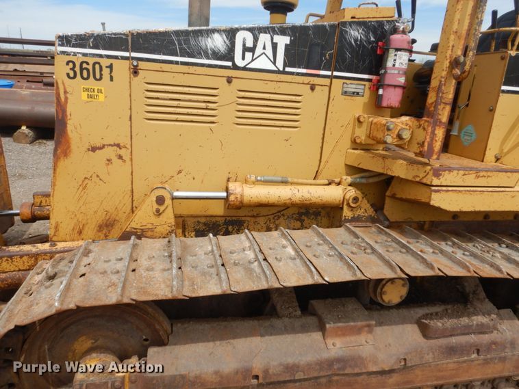 image for item GW9928 1994 Caterpillar D4C XL  dozer