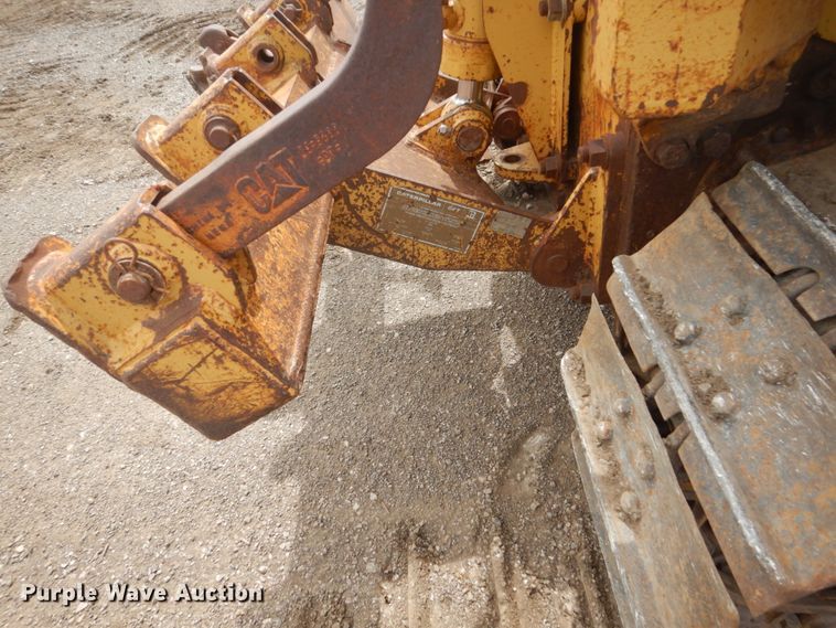 image for item GW9928 1994 Caterpillar D4C XL  dozer