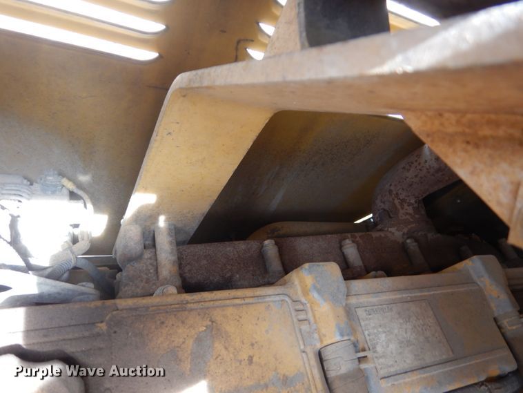 image for item GW9928 1994 Caterpillar D4C XL  dozer