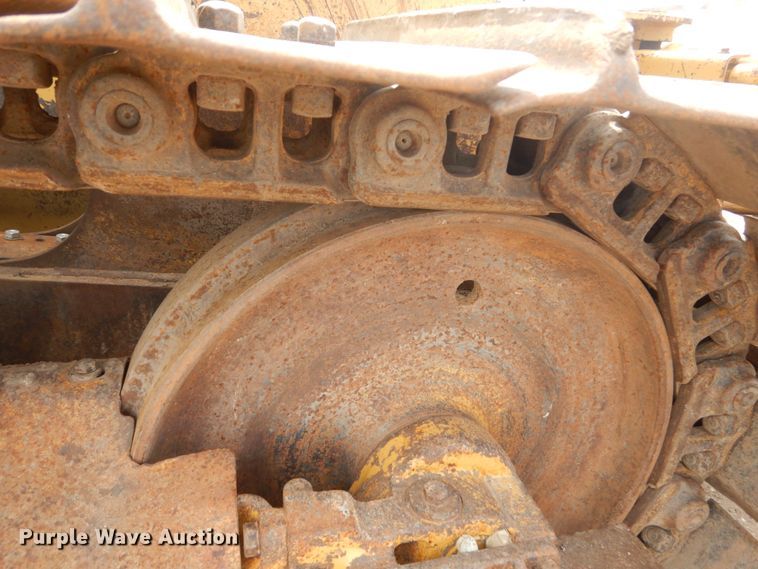 image for item GW9928 1994 Caterpillar D4C XL  dozer