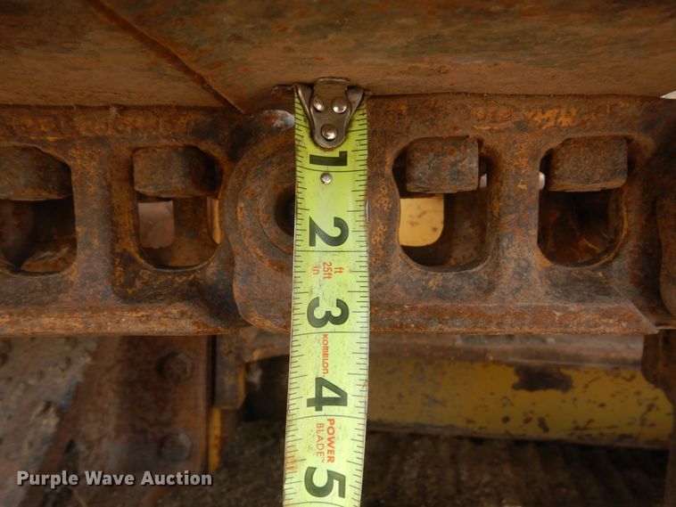 image for item GW9928 1994 Caterpillar D4C XL  dozer