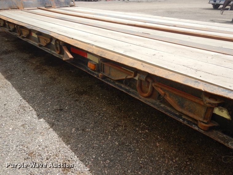 image for item GW9930 1976 Hyster drop deck equipment trailer