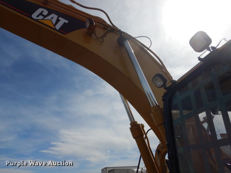 image for item GW9931 1997 Caterpillar 320B L  excavator