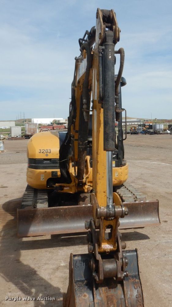image for item GW9932 2005 Caterpillar 304 CR  mini excavator