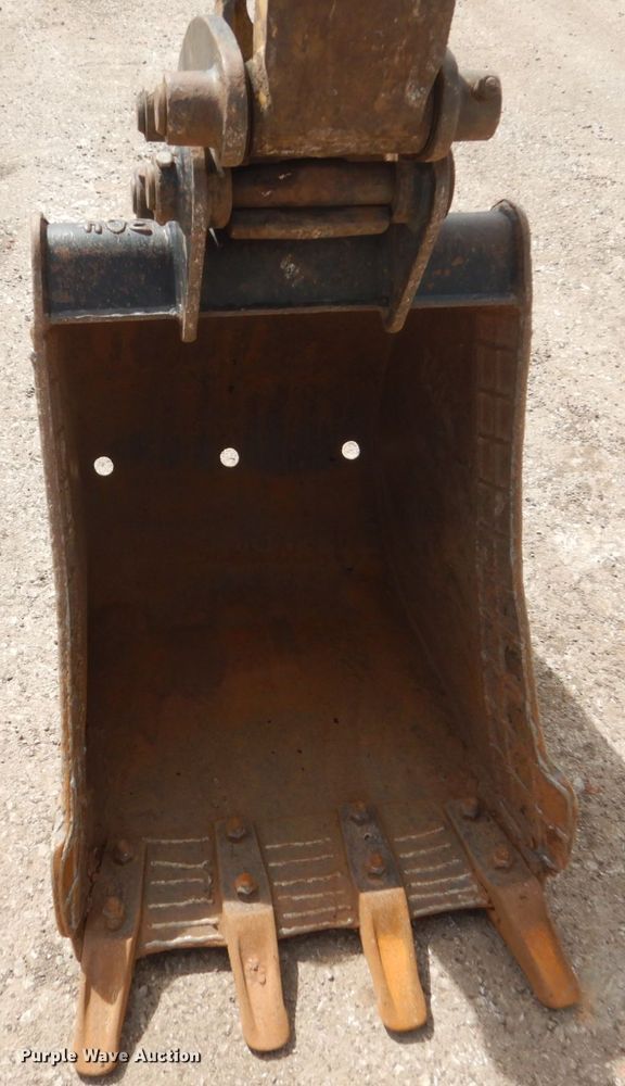 image for item GW9932 2005 Caterpillar 304 CR  mini excavator