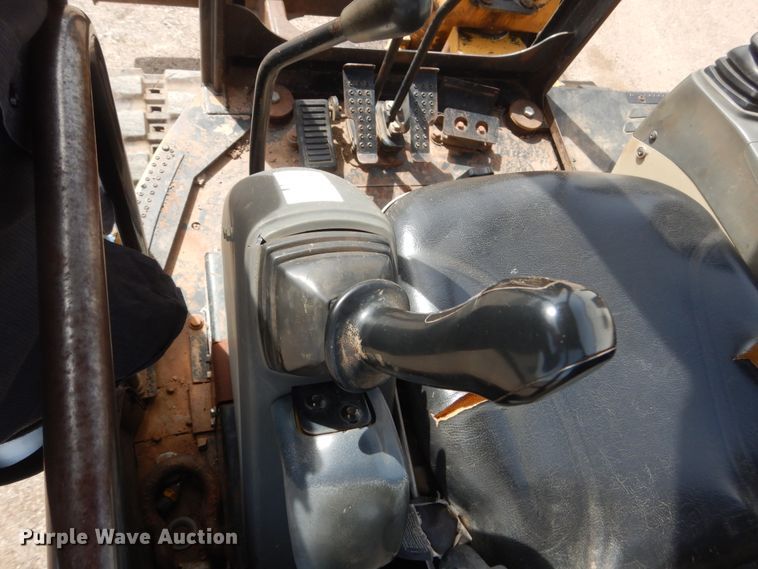 image for item GW9932 2005 Caterpillar 304 CR  mini excavator