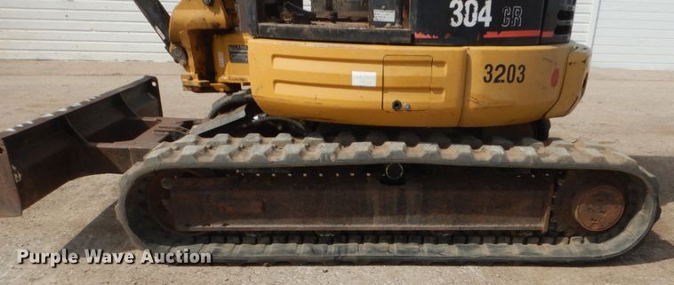 image for item GW9932 2005 Caterpillar 304 CR  mini excavator