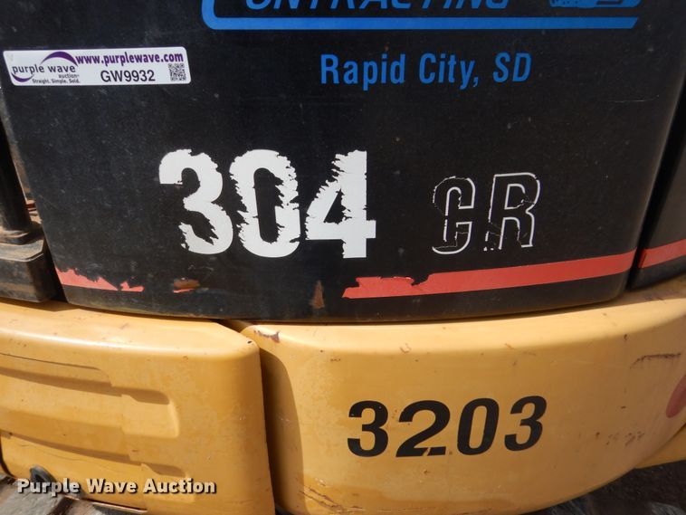 image for item GW9932 2005 Caterpillar 304 CR  mini excavator