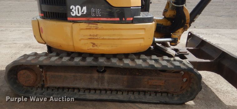 image for item GW9932 2005 Caterpillar 304 CR  mini excavator