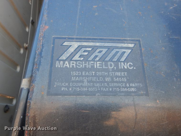 image for item GW9934 2004 Volvo VHD  dump truck