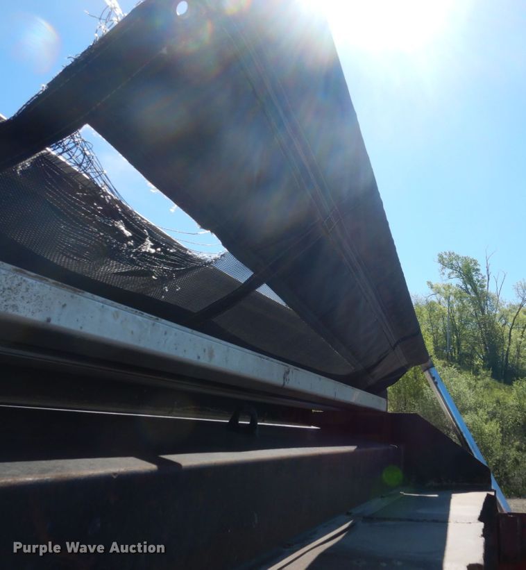 image for item GW9934 2004 Volvo VHD  dump truck