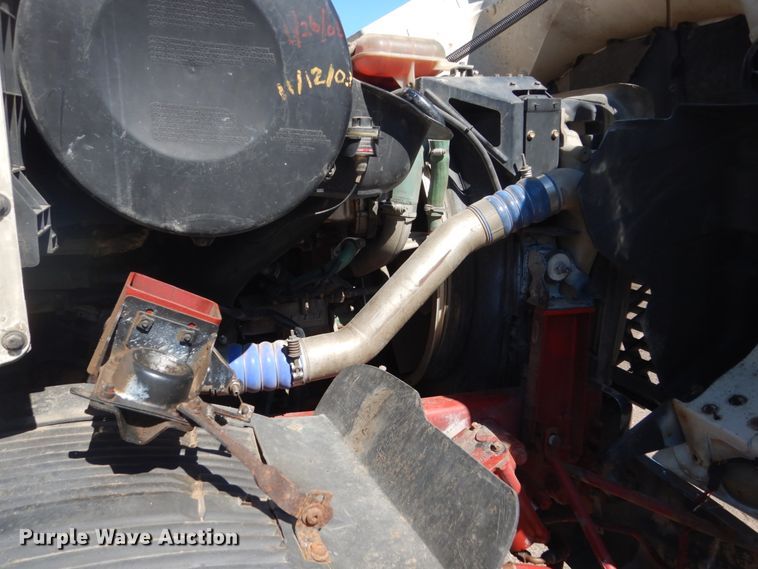 image for item GW9934 2004 Volvo VHD  dump truck