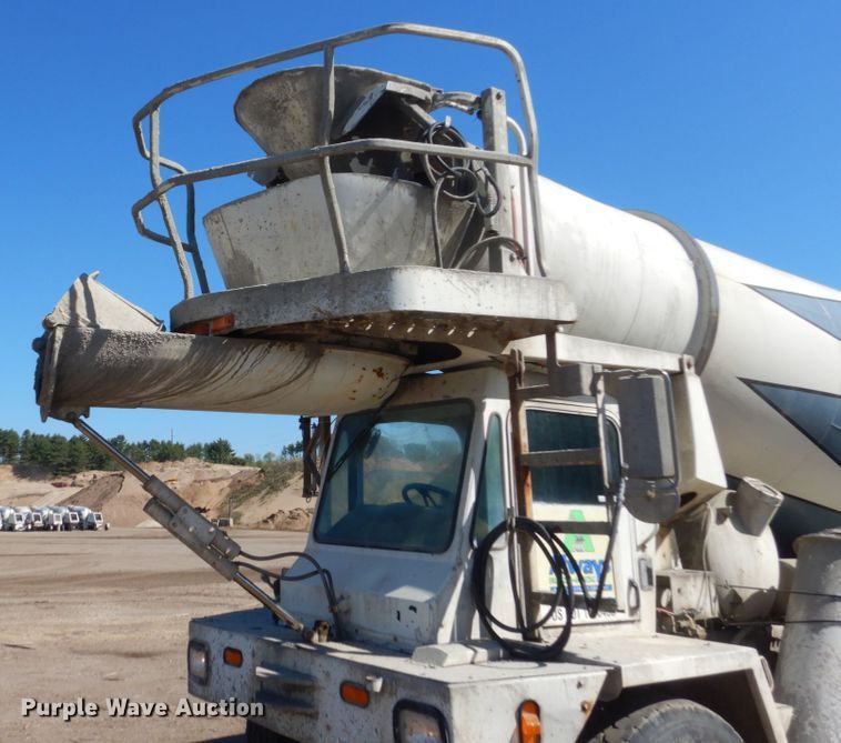 image for item GW9935 1999 Oshkosh  ready mix truck