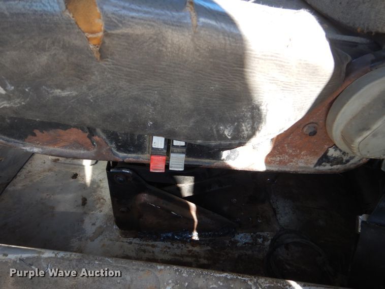 image for item GW9935 1999 Oshkosh  ready mix truck