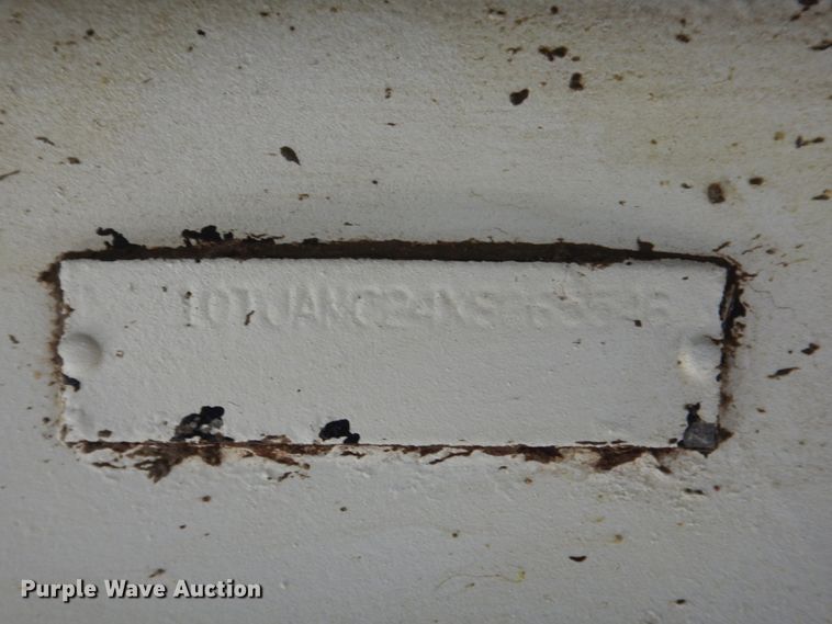 image for item GW9935 1999 Oshkosh  ready mix truck