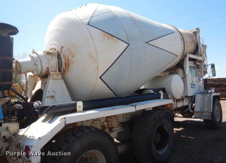 image for item GW9937 1995 Oshkosh S- Series  ready mix truck