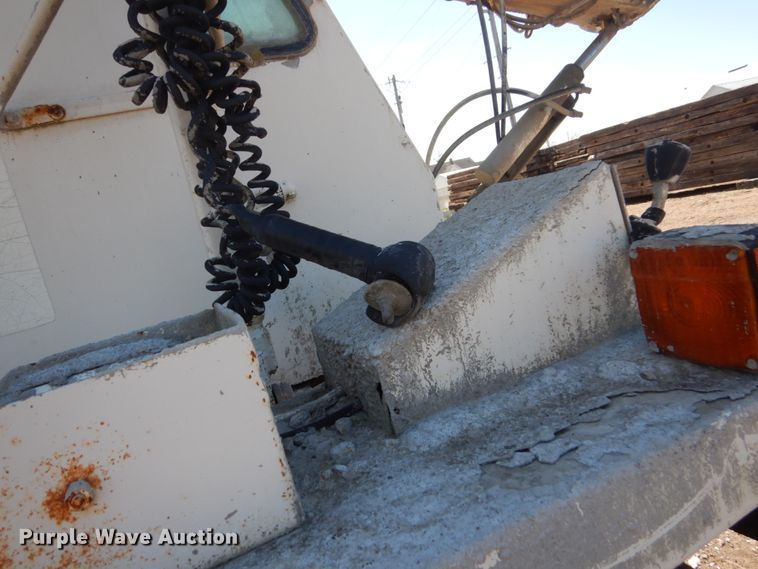 image for item GW9937 1995 Oshkosh S- Series  ready mix truck