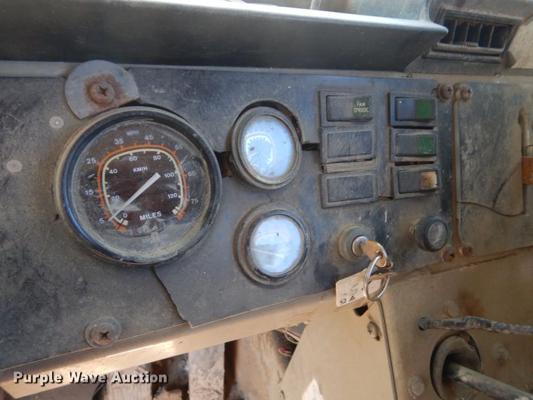 image for item GW9937 1995 Oshkosh S- Series  ready mix truck