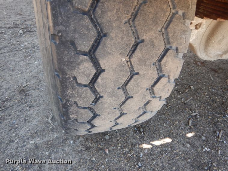 image for item GW9937 1995 Oshkosh S- Series  ready mix truck