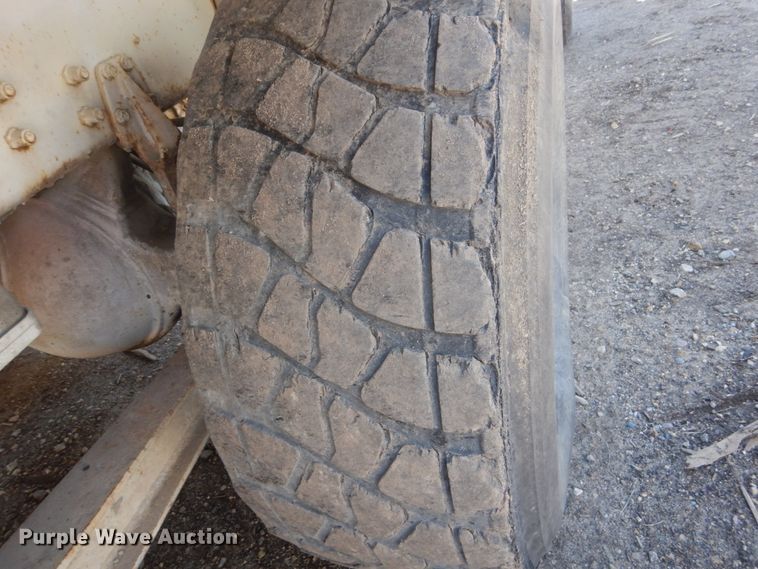 image for item GW9937 1995 Oshkosh S- Series  ready mix truck