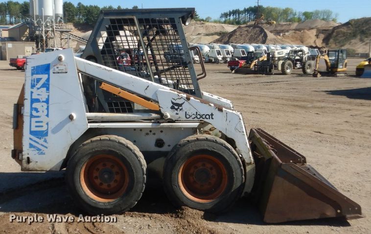 image for item GW9938 1994 Bobcat 743B  skid steer loader