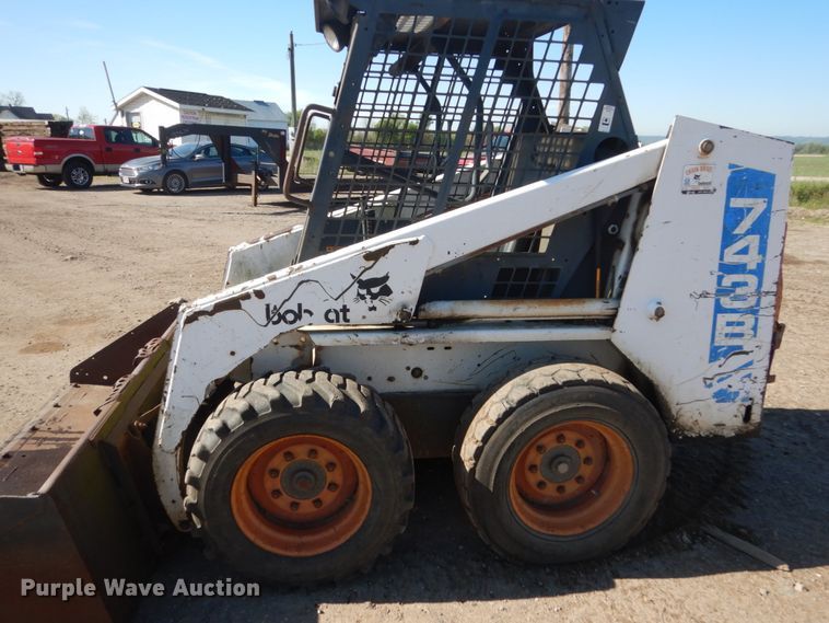 image for item GW9938 1994 Bobcat 743B  skid steer loader