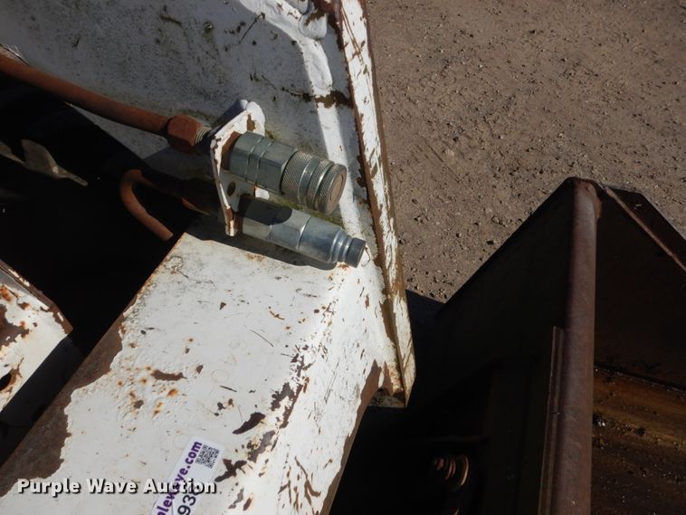 image for item GW9938 1994 Bobcat 743B  skid steer loader