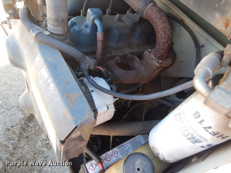 image for item GW9938 1994 Bobcat 743B  skid steer loader