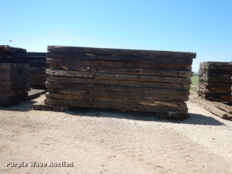 image for item GW9946 (22) crane mats