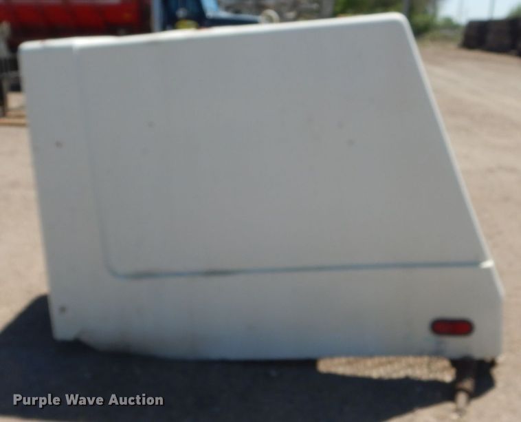 image for item GW9954 (3) Advance rear engine hoods