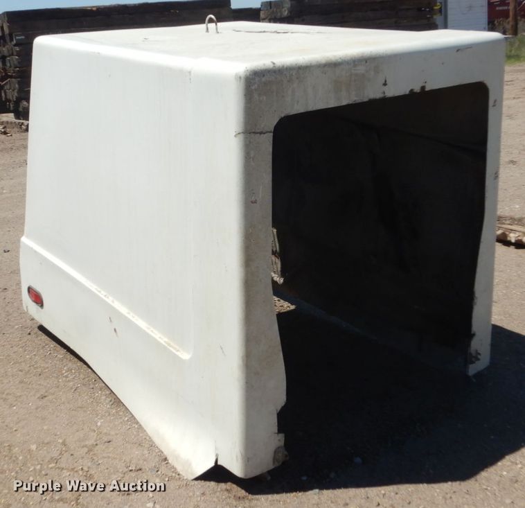 image for item GW9954 (3) Advance rear engine hoods