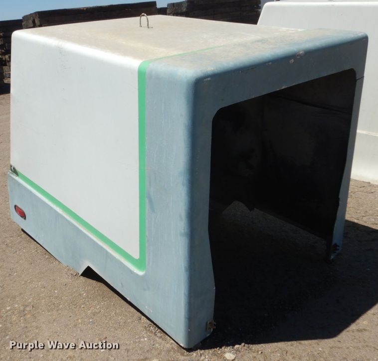 image for item GW9954 (3) Advance rear engine hoods